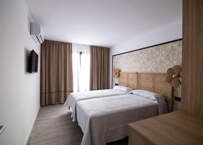 Willa Orchilla By Ecr